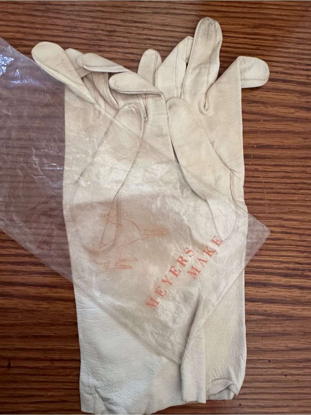 Women's Cream Leather Gloves